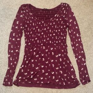 American Eagle burgundy smocked long sleeve